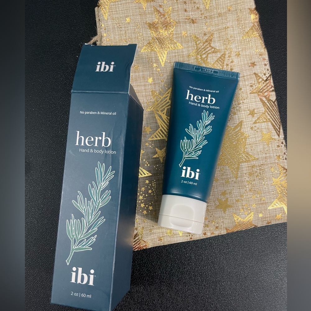 ☀️COPY - NWB Ibi lotion